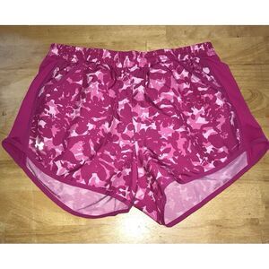 Under Armour Shorts Womens Pink Camo Loose Lined Running Breast Cancer Small‎